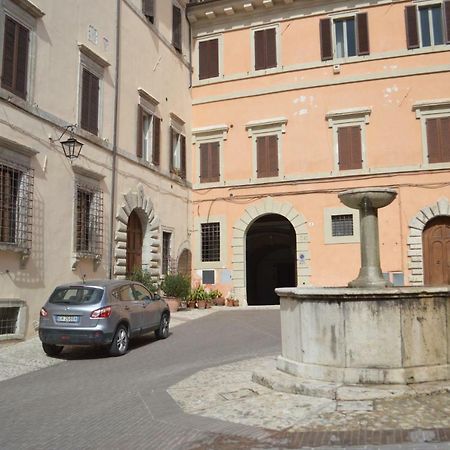 Appartamento In Centro Spoleto Kültér fotó