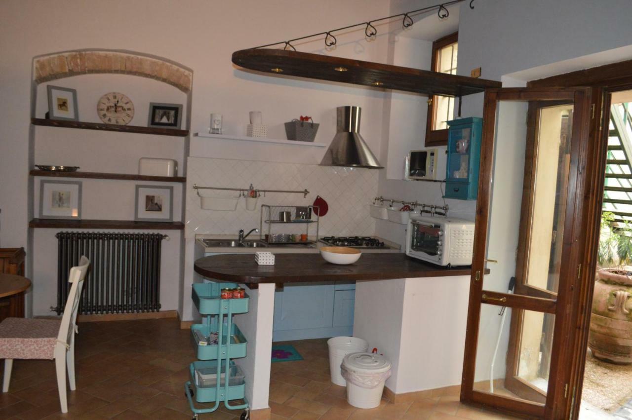 Appartamento In Centro Spoleto Kültér fotó